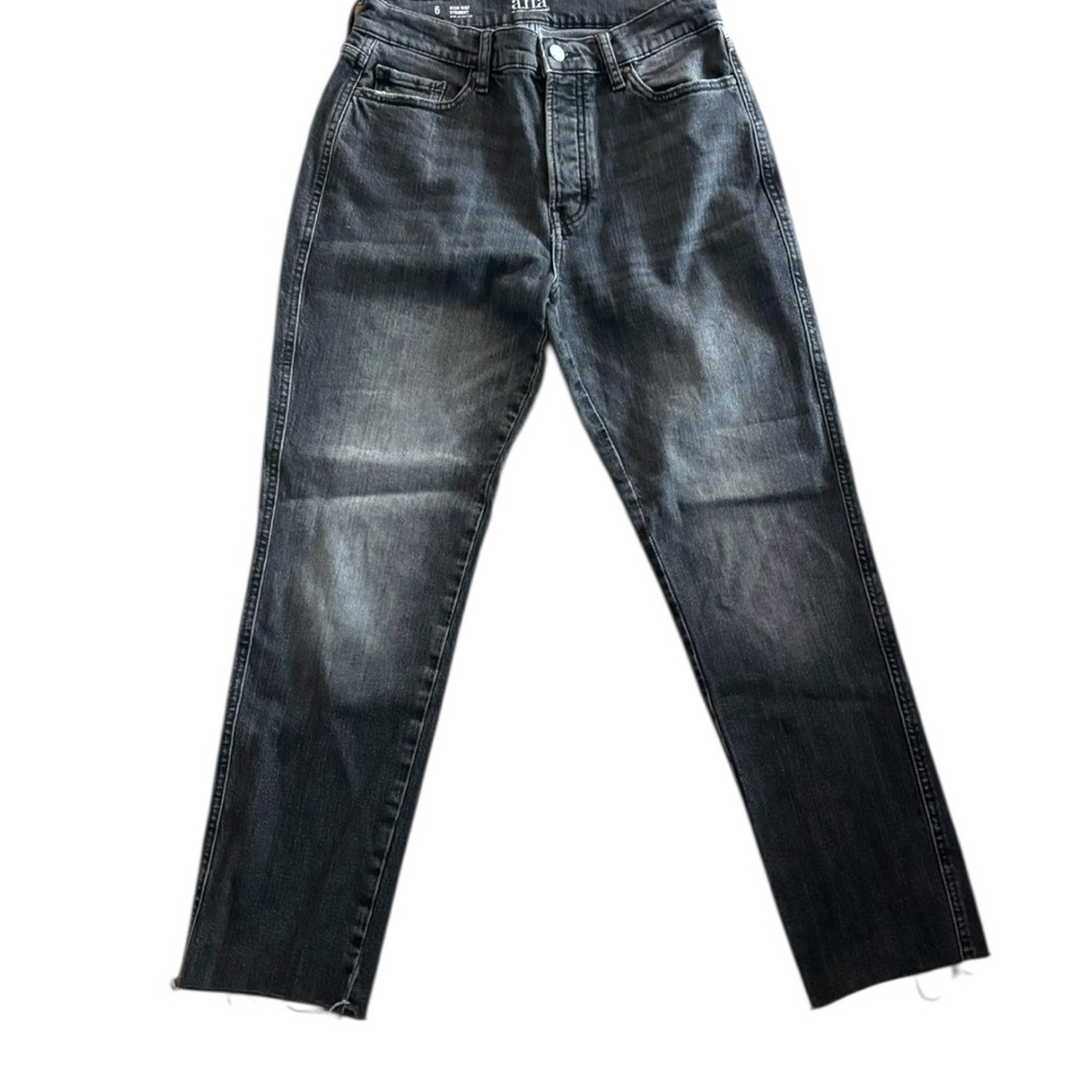 a.n.a Straight Leg High-Rise Washed Black Jeans Size 6
